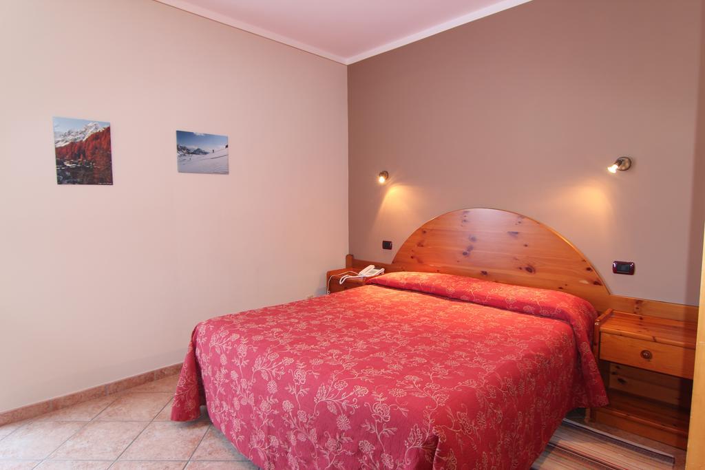Albergo Edelweiss - Larespa Crodo Pokój zdjęcie
